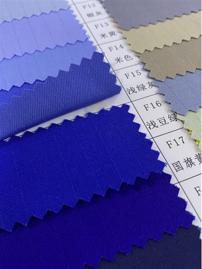 SC-CM T65/C35 32 / 2*32 /2 100*53 防靜電（嵌條）RPET 環保紗 再回收紗  Recycled PET Fabric GRS  再生聚酯  膠樽再生料  循環回收布  細節-3